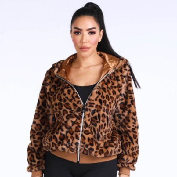 Leopard Hoodie in Brown-  Curvy - Picture 1 of 3